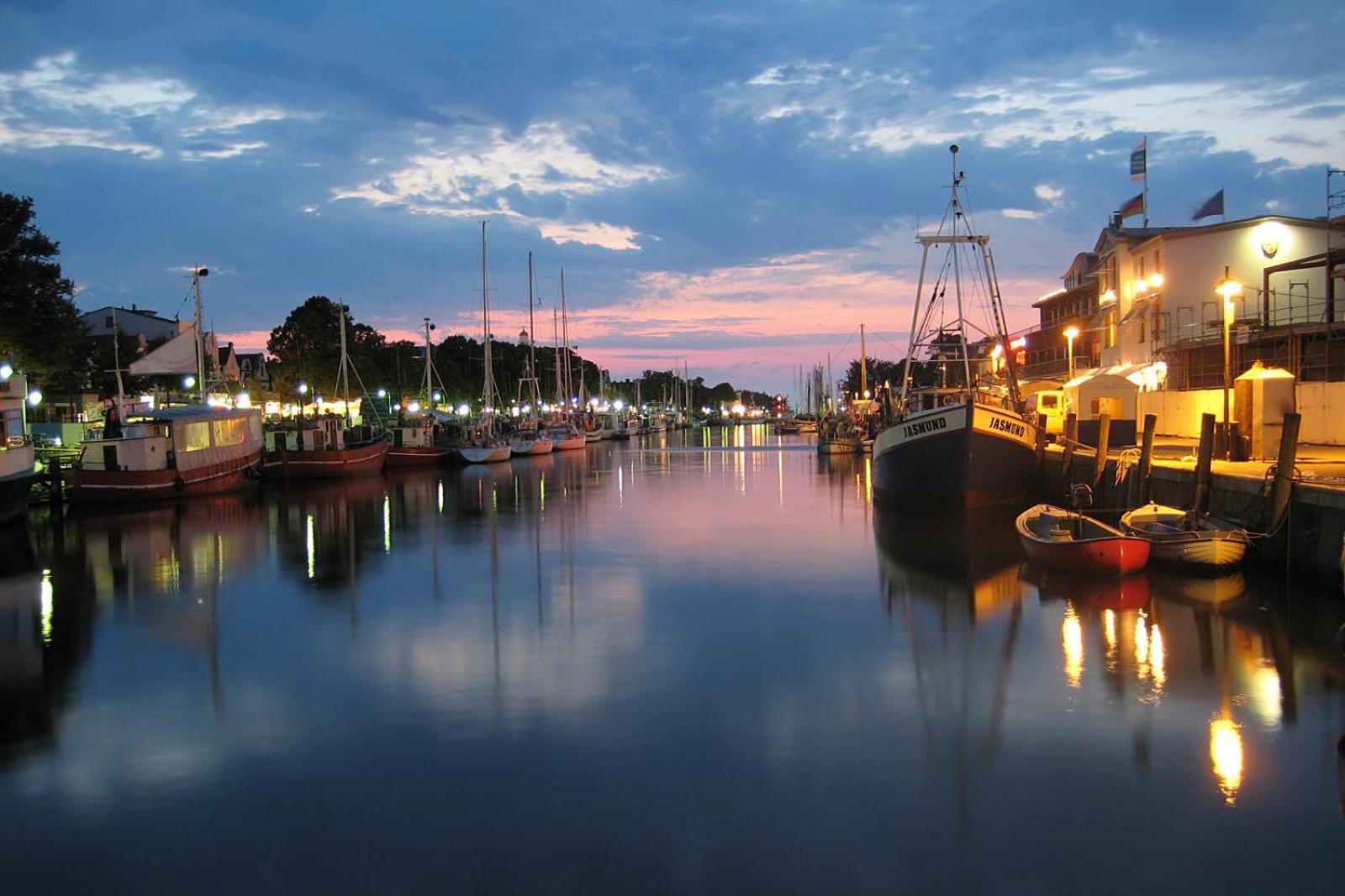 Strandmuschel, Ca 100M Z. Alten Strom Rostock Bagian luar foto